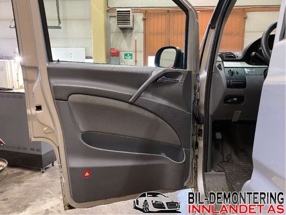 Dør venstre 2dørs til Mercedes Vito/Viano 2004-2010 (Fase 1) (W639) (W639) (MERCEDES|A 639 720 10 05|)