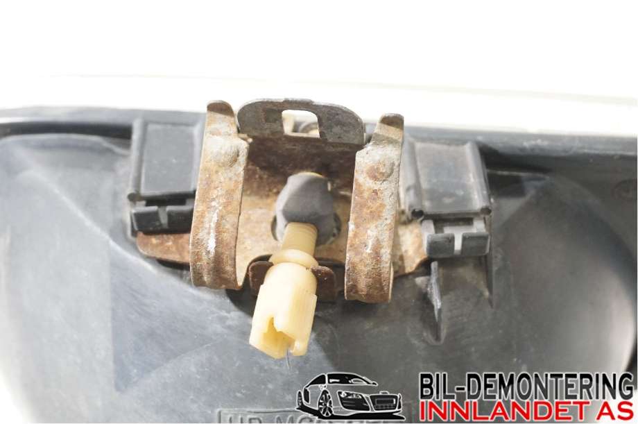 Frontlykt høyre halogen til Ford Courier 1991-2002  (FORD|97FX-13005-DA|)