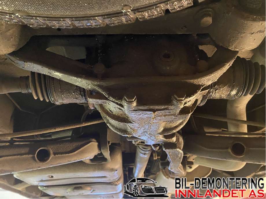 Kardang klokke bak til Mercedes Vito/Viano 2004-2010 (Fase 1) (W639) (W639) (MERCEDES|A 639 350 14 14|A 639 350 32 14|)