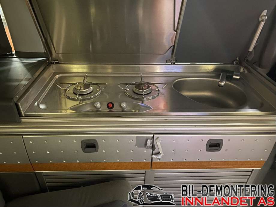 Camping, benk/vask til Mercedes Vito/Viano, 2004-2010 (Fase 1) (W639) (W639) (MERCEDES|GASSBLUSS/VASK)