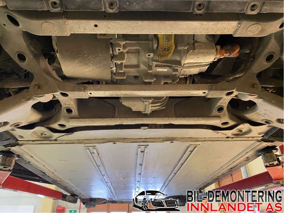 Travers bak til Tesla Model S 2013-2016 (Fase 1) (TESLA|6007012-00-L|)