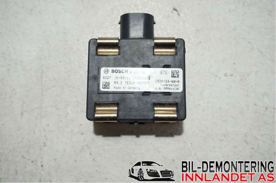 Sensor radar til Tesla Model S 2013-2016 (Fase 1)  (TESLA|1057551-00-B|)