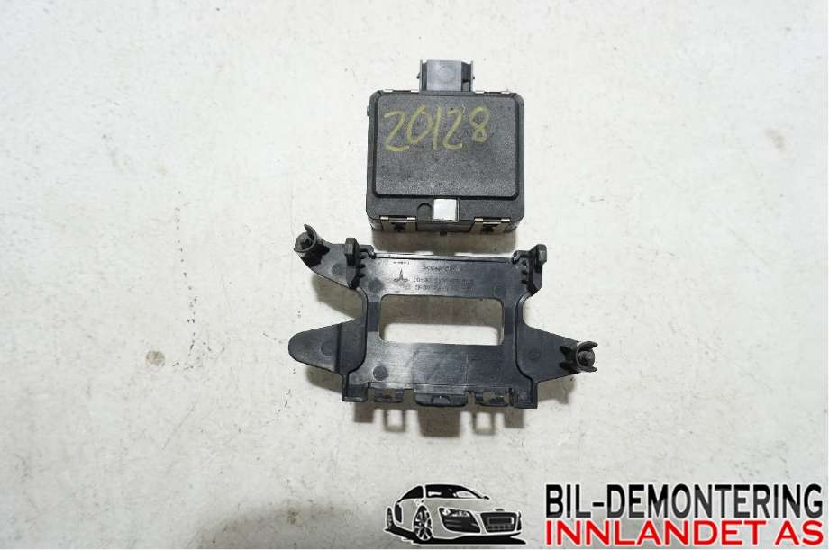 Sensor radar til Tesla Model S 2013-2016 (Fase 1)  (TESLA|1057551-00-B|)