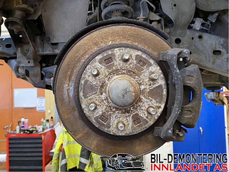 Hjulspindel venstre foran til Mitsubishi L200 2006-2015 (Type IV)  (MITSUBISHI|MR992377|)