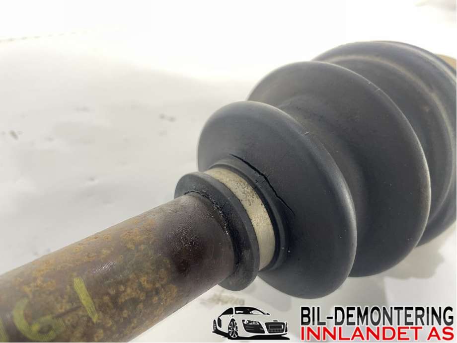 Drivaksel venstre foran til Mitsubishi L200 2006-2015 (Type IV)  (MITSUBISHI|3815A307|)