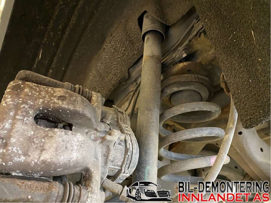 Støtdemper bak til Mercedes B-Klasse, 2011-2018 (W246) (W246) (MERCEDES|A 242 320 09 31)