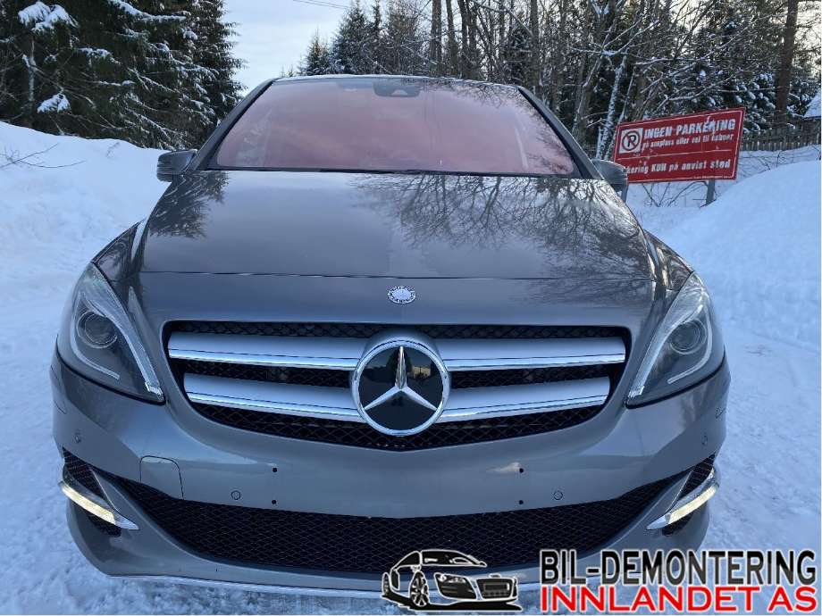 Frontplate til Mercedes B-Klasse, 2011-2018 (W246) (W246) (MERCEDES|A 246 620 02 34)