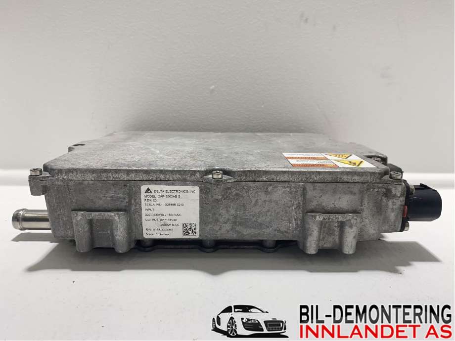 Inverter elbil til Mercedes B-Klasse 2011-2018 (W246) (W246) (MERCEDES|A 242 342 47 00|DAP-2500AB B|1028665-02-B)
