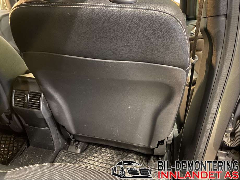 Sete foran høyre til Mercedes B-Klasse 2011-2018 (W246) (W246) (MERCEDES|A 000 910 64 02|)