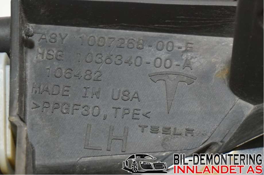 Grill venstre til Tesla Model S 2013-2016 (Fase 1) (TESLA|1007268-00-G|)
