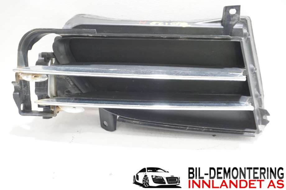 Grill høyre til Tesla Model S, 2013-2016 (Fase 1)  (TESLA|1007269-00-G)