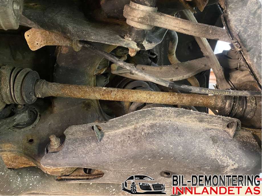 Diverse deler til Mercedes C-Klasse, 2007-2011 (Fase 1) (W204) (W204) (MERCEDES|A 204 350 84 23)