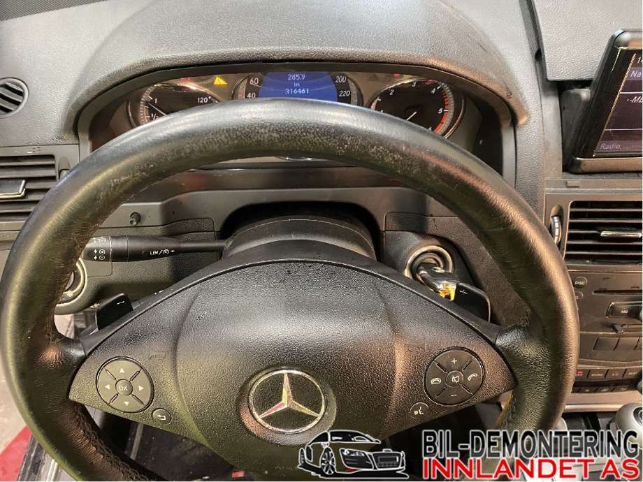 Ratt til Mercedes C-Klasse 2007-2011 (Fase 1) (W204) (W204) (MERCEDES|A 204 460 27 03|)