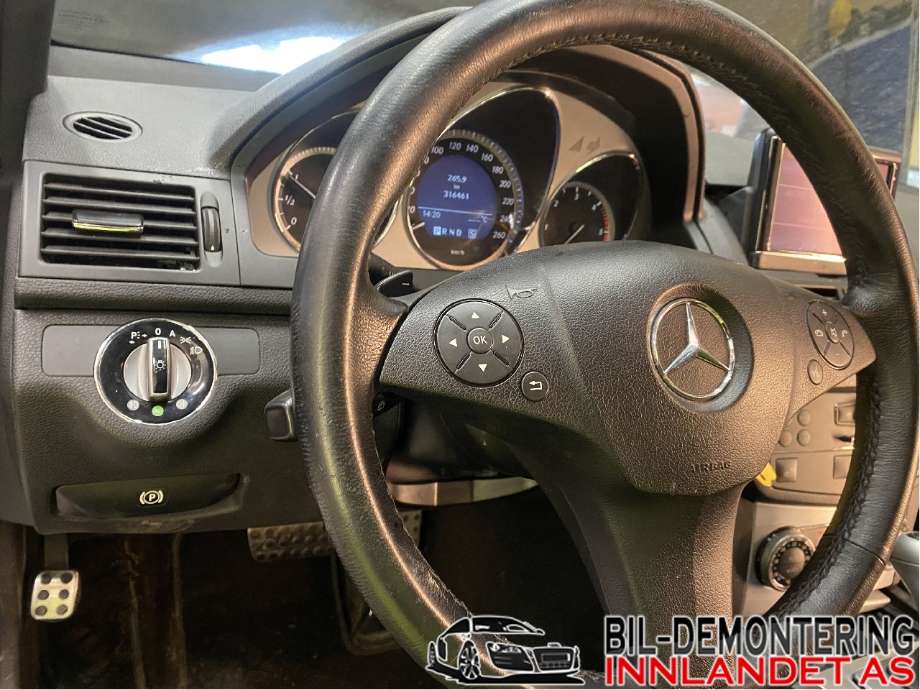 Ratt til Mercedes C-Klasse 2007-2011 (Fase 1) (W204) (W204) (MERCEDES|A 204 460 27 03|)