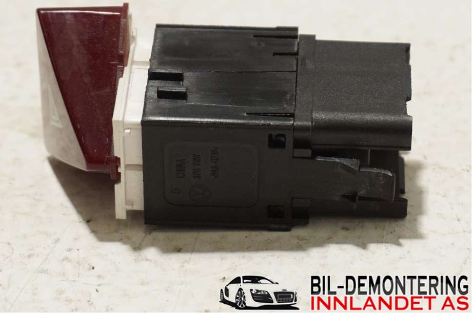 Bryter nødblink til VW Caddy 2010-2015 (Type III, Fase 2) (VOLKSWAGEN|1T0 953 509 B|)