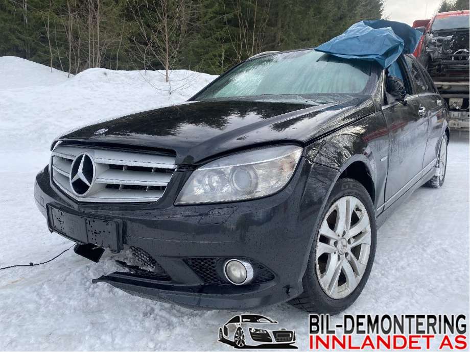 Viskermotor frontrute til Mercedes C-Klasse, 2007-2011 (Fase 1) (W204) (W204) (MERCEDES|A 204 820 10 40)