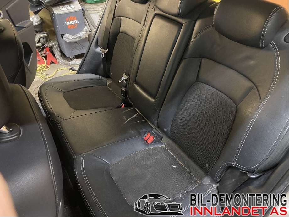 Sete bak til Kia Sportage, 2010-2016 (Type III)  (KIA|89100 3U150EA3)