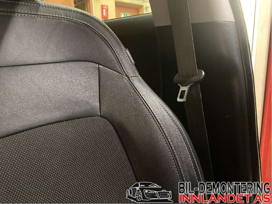 Sikkerhetsbelte foran venstre til Kia Sportage, 2010-2016 (Type III)  (KIA|88810 3U200ED)