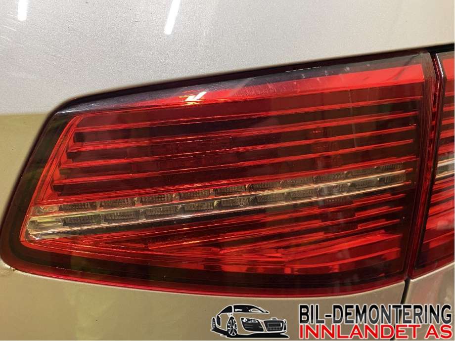 Baklykt høyre indre til VW Passat, 2015-2019 (Fase 1) (B8) (B8) (VOLKSWAGEN|3G9 945 308 E)
