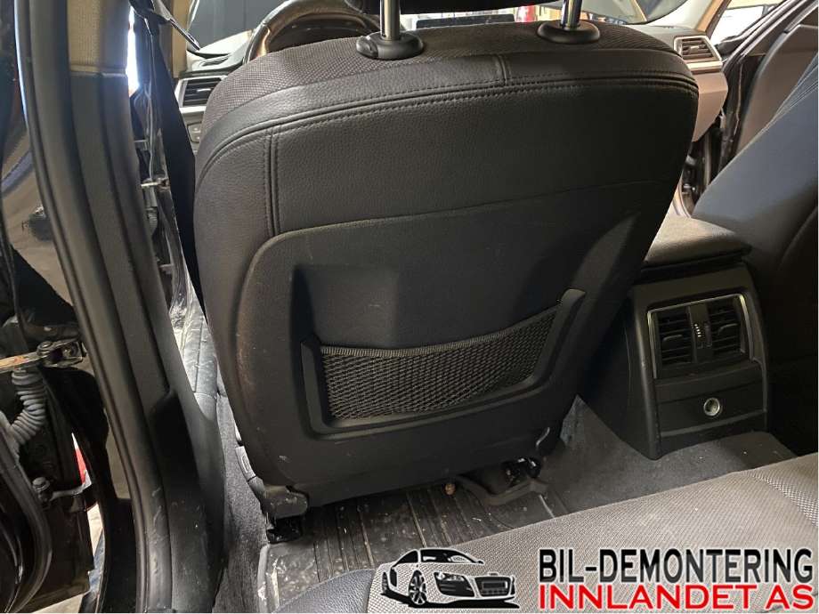 Sete foran venstre til BMW 3-Serie 2012-2018 (F30/F31/F34) (F30/F31/F34) (BMW|52 10 7 243 525|)