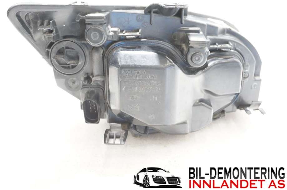 Frontlykt venstre halogen til Ford Focus 2004-2007 (Type II, Fase 1)  (FORD|4M51-13101-ED||4M51-13W030-EC)
