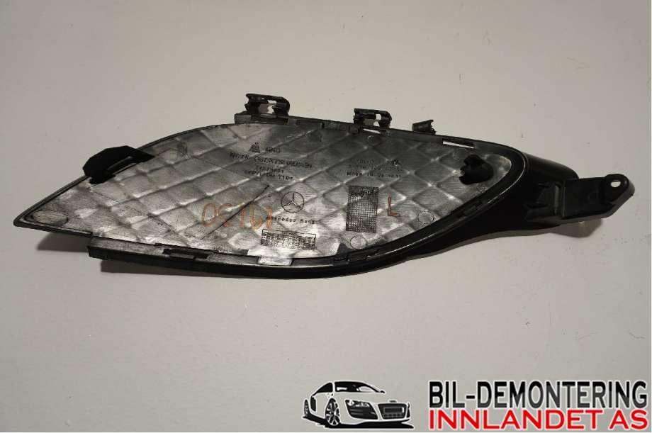 Diverse deler til Mercedes A-Klasse 2012-2018 (W176) (W176) (MERCEDES BENZ|A 176 885 03 22|)