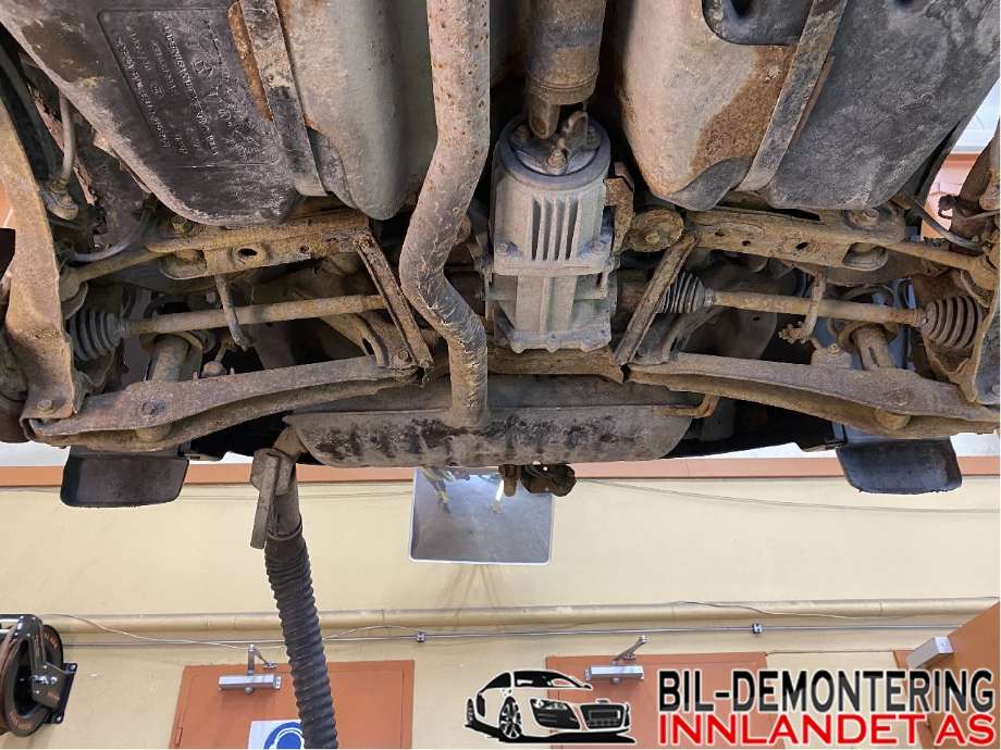 Travers bak til Jeep Patriot, 2007-2010  (JEEP|68211933AB)