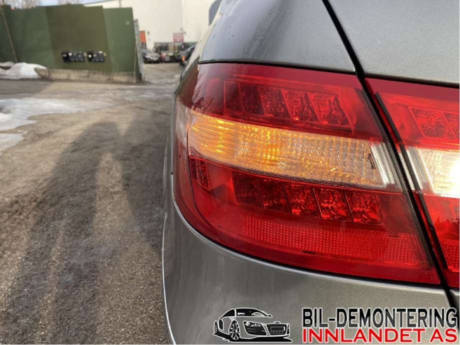Baklykt venstre til Mercedes E-Klasse, 2009-2013 (Fase 1) (W212) (W212) (MERCEDES|A 212 820 01 64)