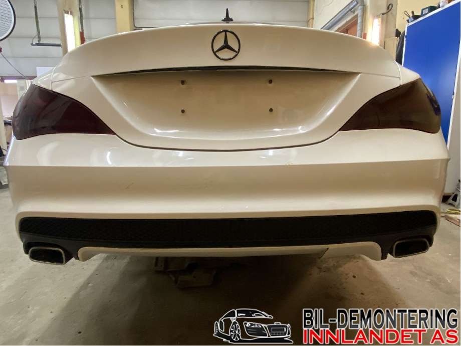 Støtfanger bak til Mercedes CLA, 2013-2019 (C117) (C117) (MERCEDES|A 117 880 49 40)