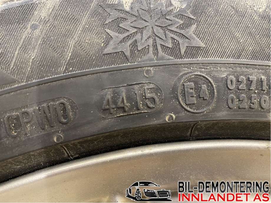 Felgsett aluminium til Mercedes CLA 2013-2019 (C117) (C117) (MERCEDES|5;5JX17H2 ET 52;7|215/50R17T|A2464010002)