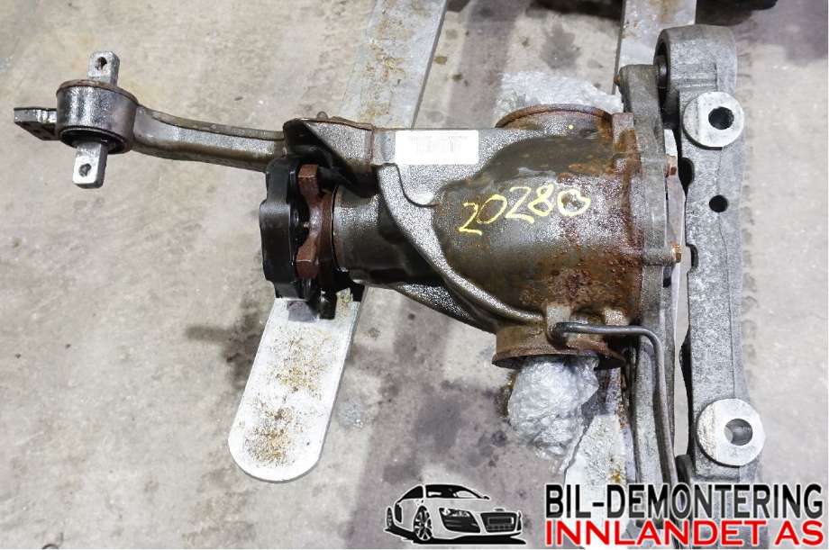 Kardang klokke bak til Mercedes Vito, 2014-->> (W447) (W447) (MERCEDES|A 447 350 08 14)