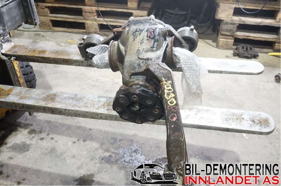 Kardang klokke bak til Mercedes Vito 2014-->> (W447) (W447) (MERCEDES|A 447 350 08 14||A447 350 08 14)