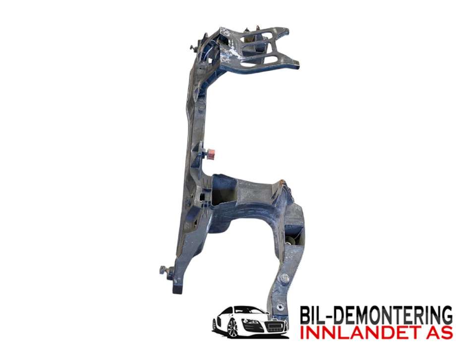 Frontplate til Mercedes Vito 2014-->> (W447) (W447) (MERCEDES|A 447 880 11 03|)