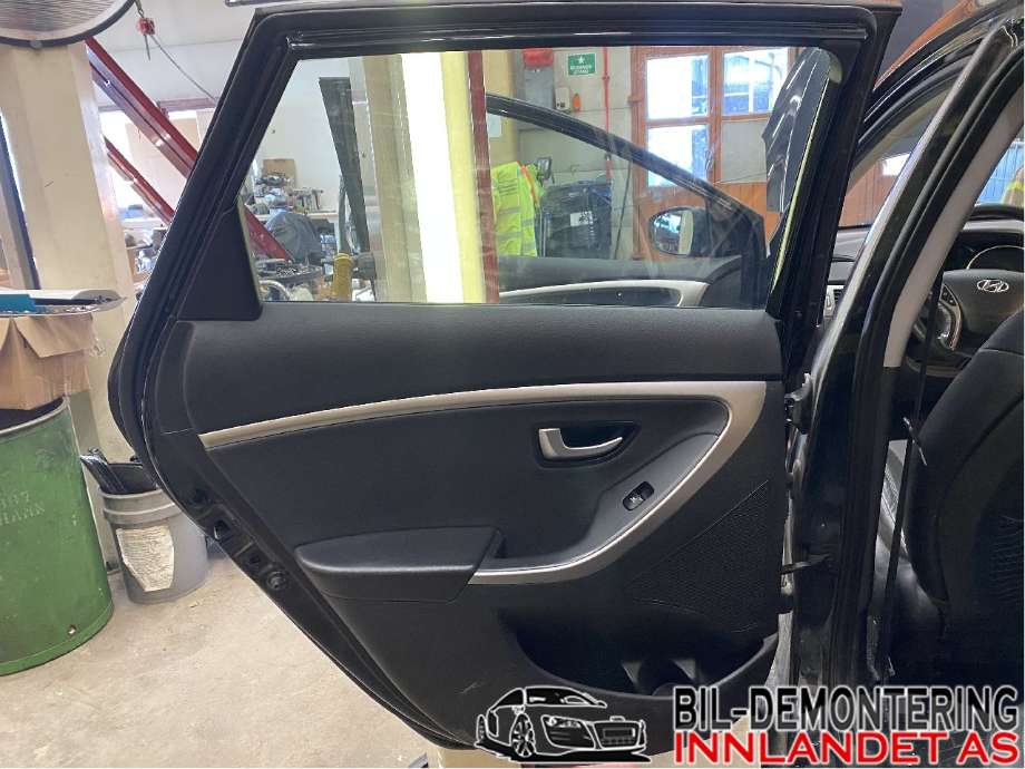 Dør venstre bak til Hyundai i30 2012-2017 (Type II) (HYUNDAI|77003A 6200|)