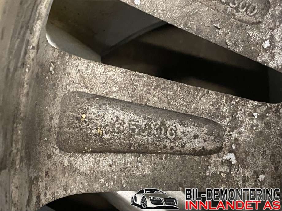 Felgsett aluminium til Hyundai i30 2012-2017 (Type II)  (HYUNDAI|5JX16 ET 50;6|205/55R16|)