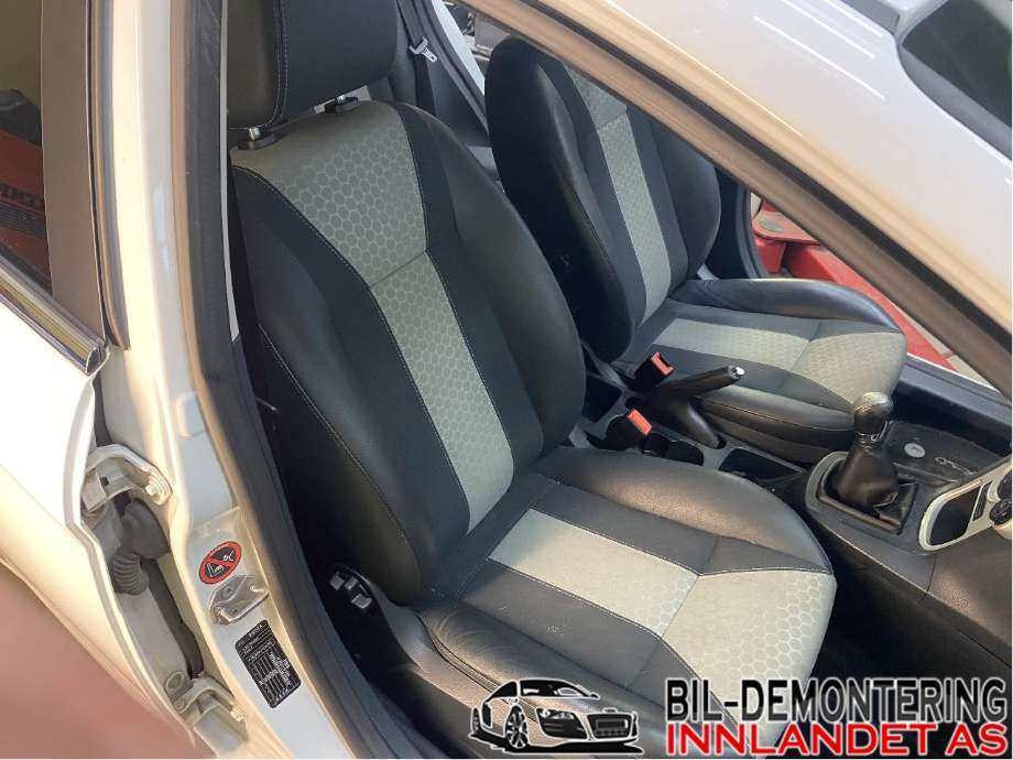 Sete foran høyre til Ford Fiesta, 2008-2012 (Type VI, Fase 1)  (FORD|1831819)