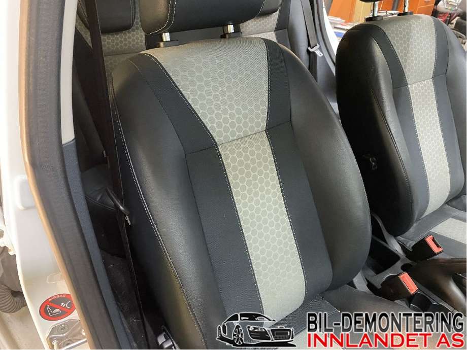 Sete foran høyre til Ford Fiesta 2008-2012 (Type VI, Fase 1)  (FORD|1831819|1523953|)