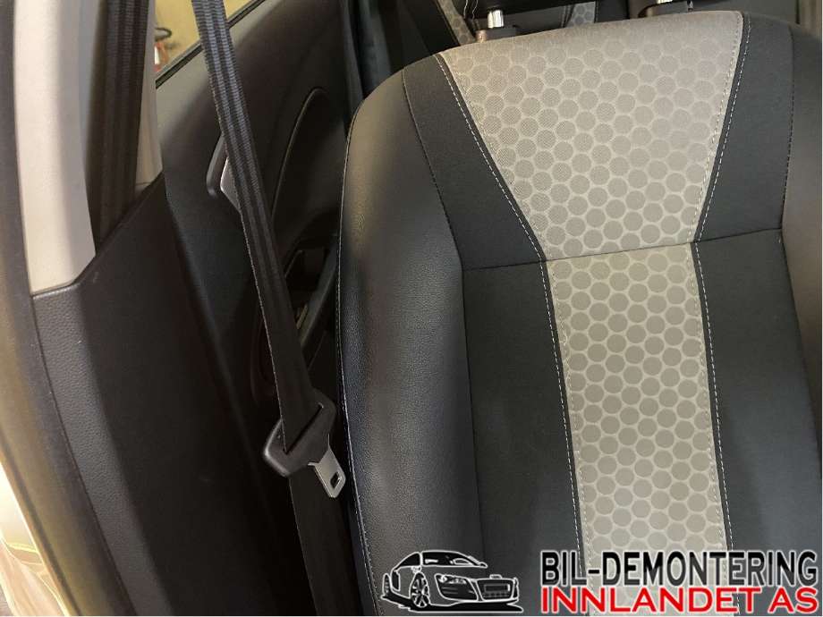 Sikkerhetsbelte foran høyre til Ford Fiesta, 2008-2012 (Type VI, Fase 1)  (FORD|2038384)
