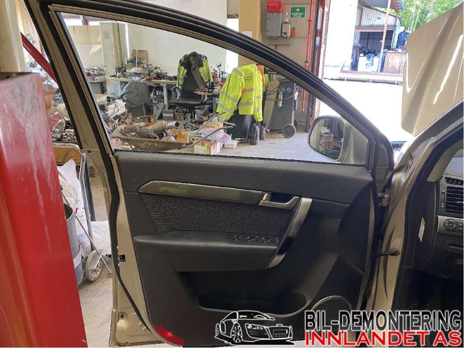 Dør venstre foran til Chevrolet Captiva 2006-2010 (Fase 1)  (CHEVROLET (KR)|42352069|)