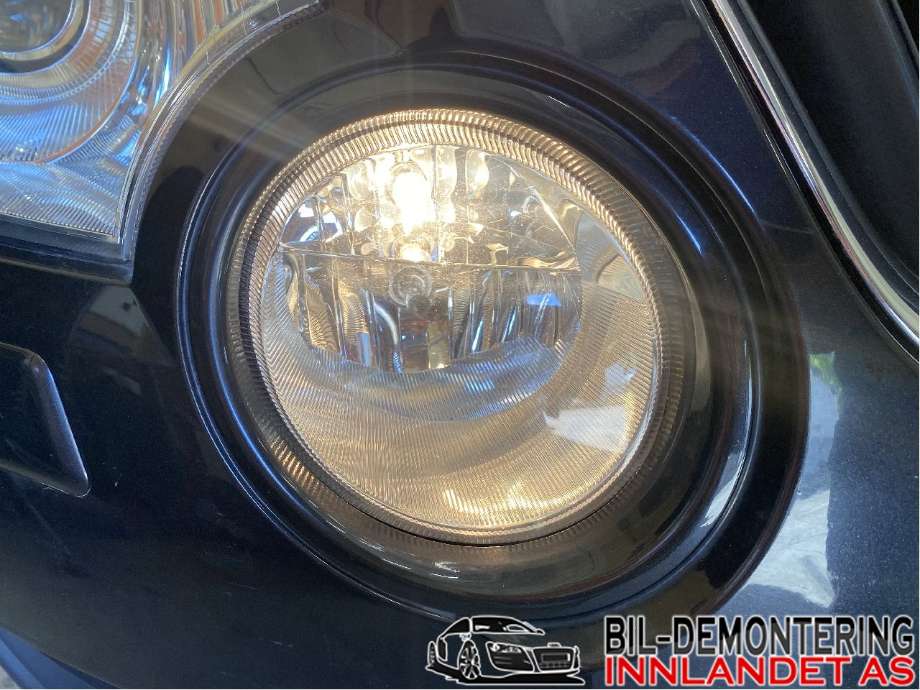 Frontlykt høyre halogen til Škoda Yeti 2009-2013 (Fase 1)  (SKODA|5L1 941 018 C|)