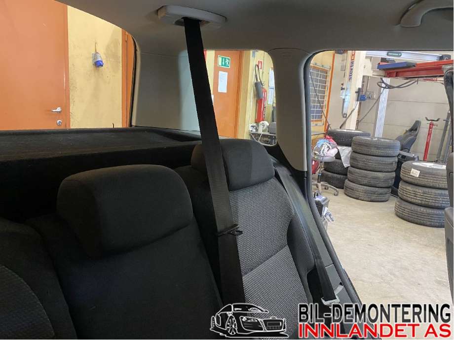 Sikkerhetsbelte bak midtre til Škoda Yeti, 2009-2013 (Fase 1)  (SKODA|5L6 857 807 A)