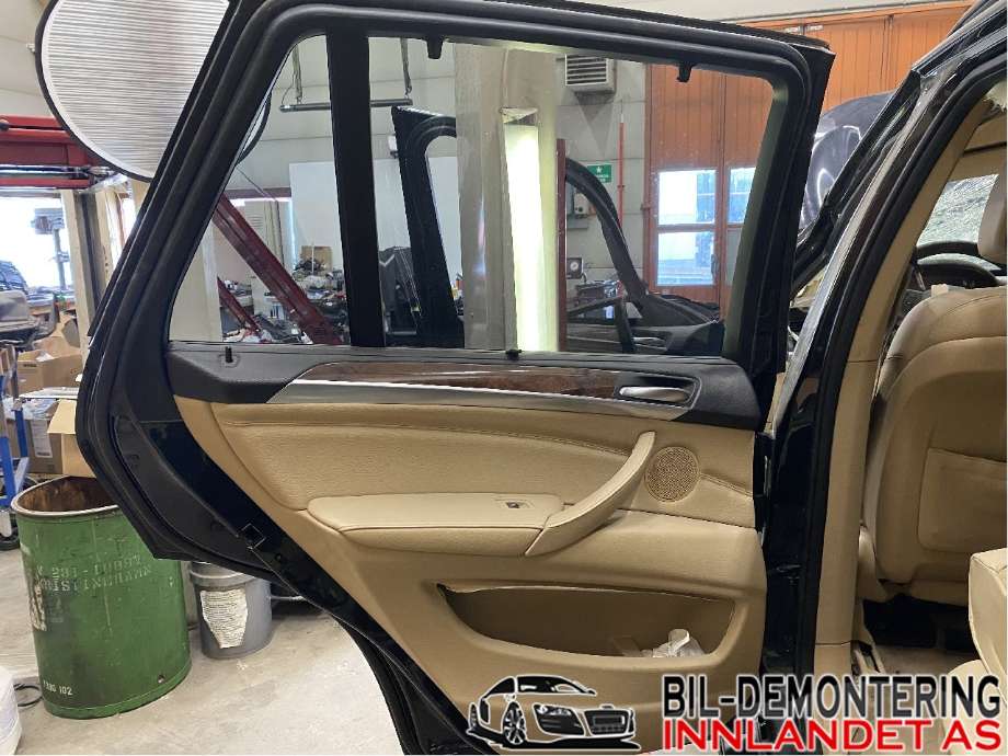 Dør venstre bak til BMW X5 2007-2013 (E70) (E70) (41 52 7 261 481|)