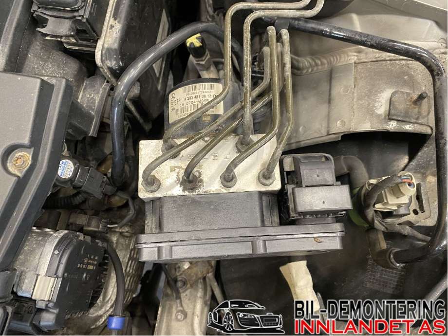 ABS sentral til Mercedes CLK, 2002-2009 (C209) (C209) (MERCEDES|A 004 431 62 12)
