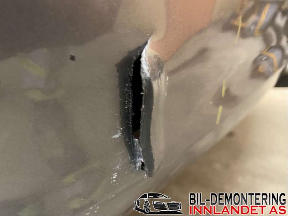 Støtfanger bak til VW Golf VI 2008-2012  (VOLKSWAGEN|5K6 807 421|)