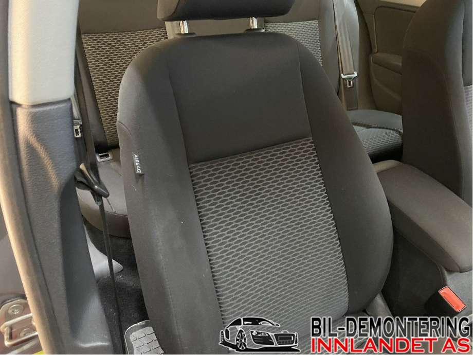 Sete foran høyre til VW Golf VI 2008-2012  (VOLKSWAGEN|1K4 881 106 PA|)