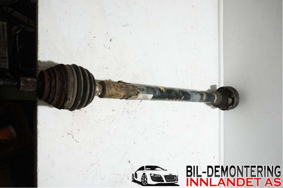 Drivaksel høyre foran til VW Golf VI 2008-2012 (VOLKSWAGEN|1K0 407 272 CC|5Q0 407 272 FF)