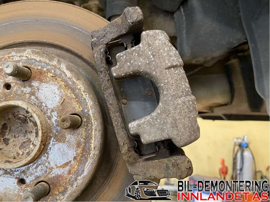 Bremsecaliper venstre bak til Toyota Avensis, 2009-2015 (Type III, Fase 1)  (TOYOTA|4785005030)