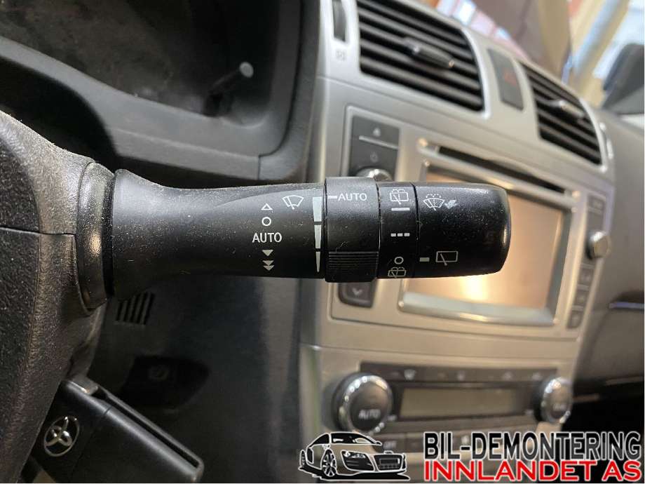 Bryter combi til Toyota Avensis, 2009-2015 (Type III, Fase 1)  (TOYOTA|8414005190)