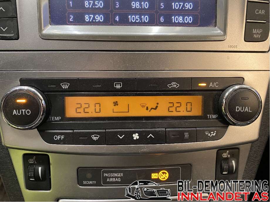 Varmeapparat betjening til Toyota Avensis, 2009-2015 (Type III, Fase 1)  (TOYOTA|5590005500)
