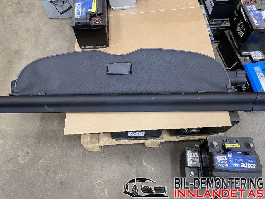 Bagasjerom rollon til Toyota Avensis, 2009-2015 (Type III, Fase 1)  (TOYOTA|6491005030C0)